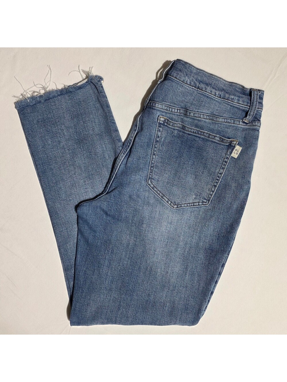 Oliver Logan Crosby Relaxed Taper Jeans Light Wash Raw Hem Women’s Size 33